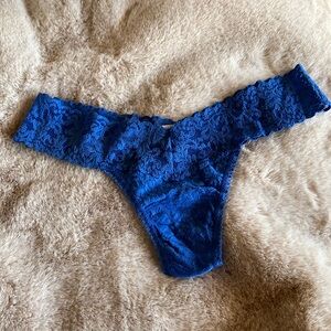 Hanky Panky Low Rise Signature Lace Thong
